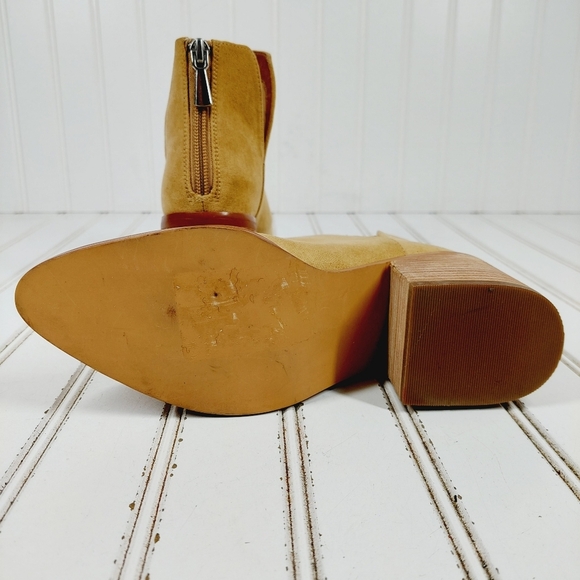 Bp Brynne Tan Suede Block Heel Pointy Toe Ankle Booties K61 - Picture 8 of 11